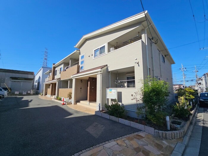 物件外観写真1　(外観写真)