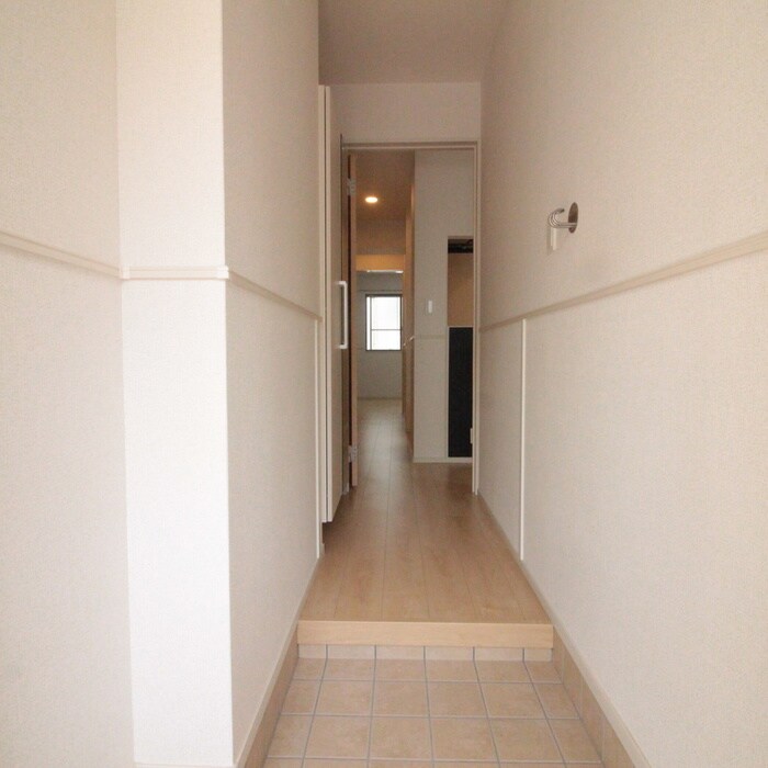 物件内観写真19　(廊下)