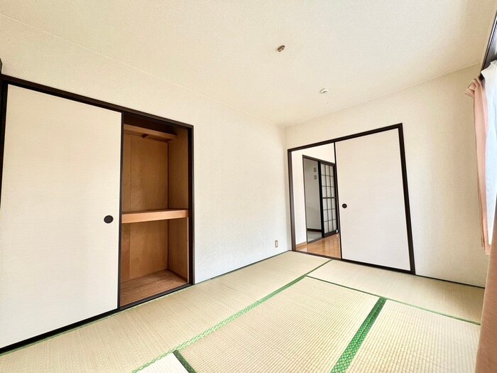 物件内観写真6　(居室)