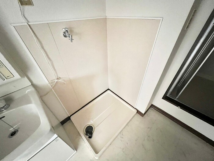 物件内観写真19　(洗濯機置場)