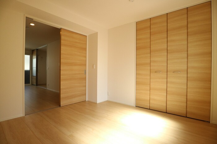 物件内観写真4　(居室)