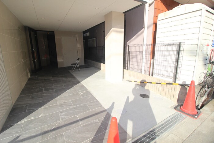 物件外観写真3　(駐輪場)