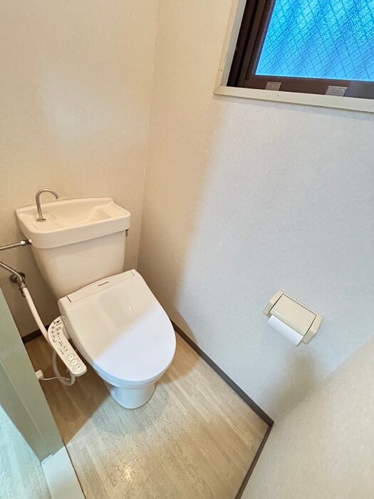 物件内観写真8　(トイレ)