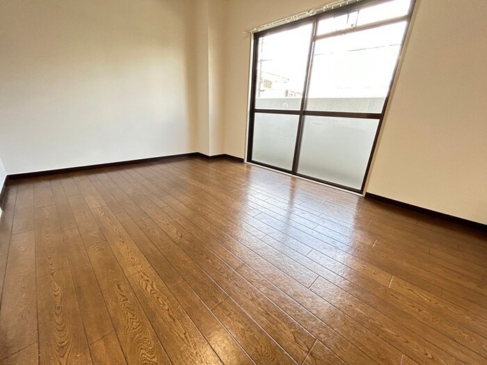 物件内観写真9　(居室)