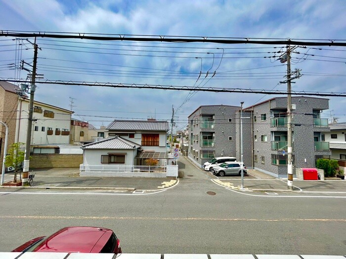 物件内観写真16　(室内からの展望)