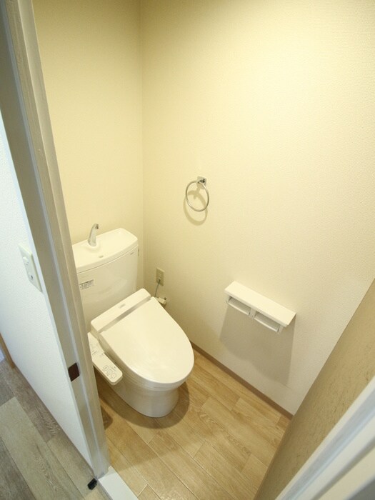 物件内観写真15　(トイレ)