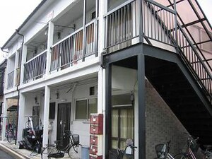 白芳荘１５号館外観写真
