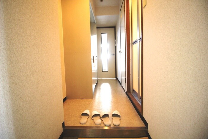 物件内観写真16　(廊下)