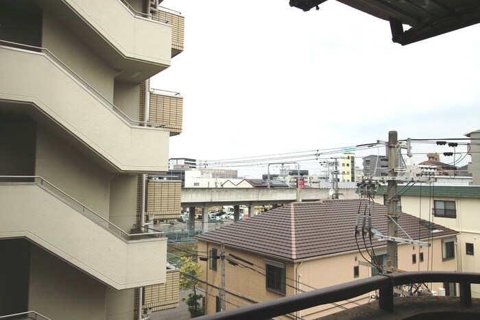 物件内観写真22　(室内からの展望)