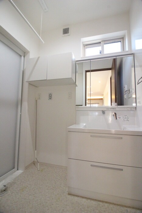 物件内観写真12　(洗面)