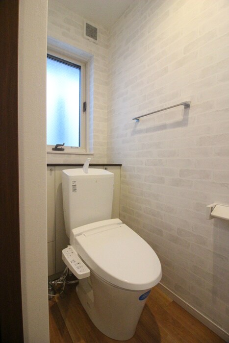 物件内観写真14　(トイレ)