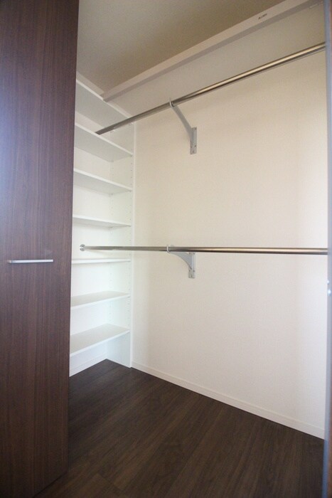 物件内観写真16　(収納)