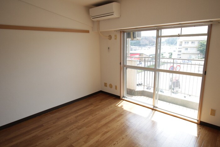 物件内観写真13　(居室)