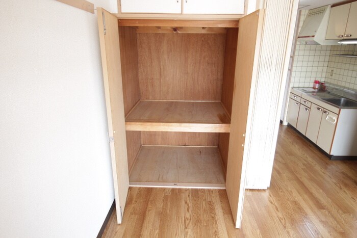 物件内観写真14　(収納)