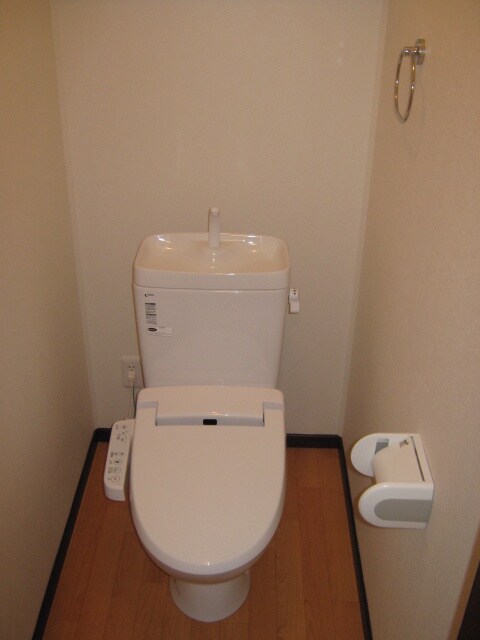 物件内観写真13　(トイレ)