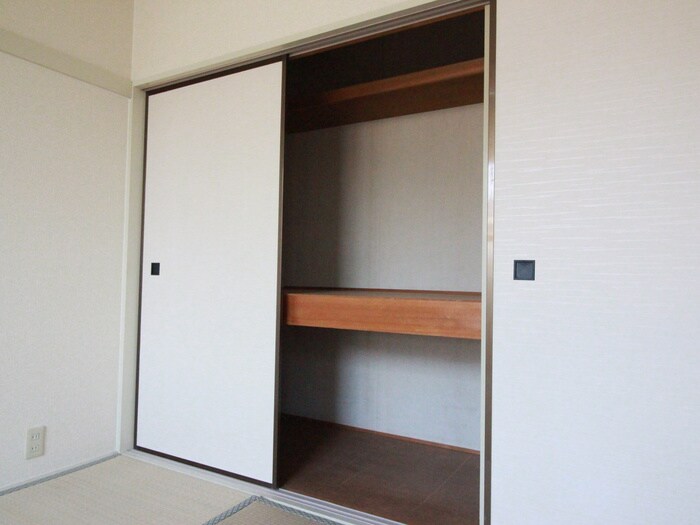 物件内観写真13　(収納)