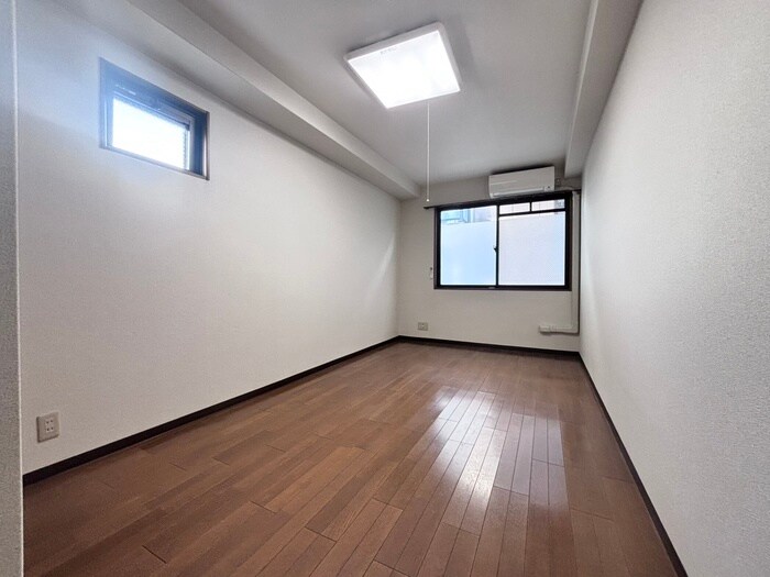 物件内観写真6　(居室)