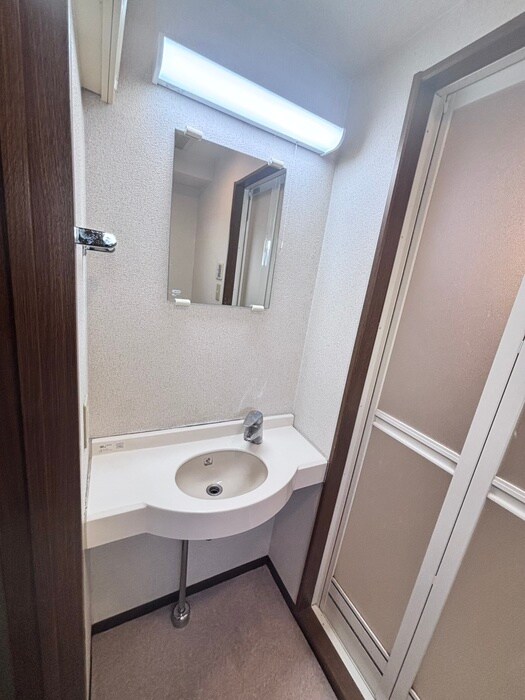 物件内観写真10　(洗面)