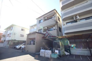 メゾン・ナカモト外観写真