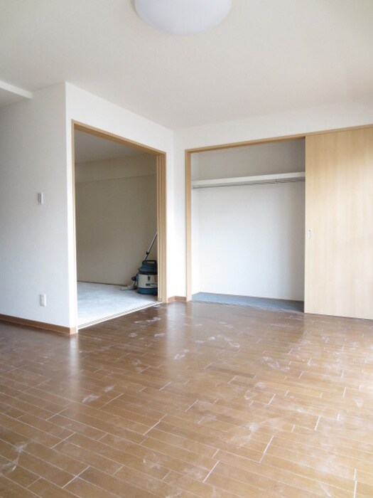 物件内観写真7　(居室)