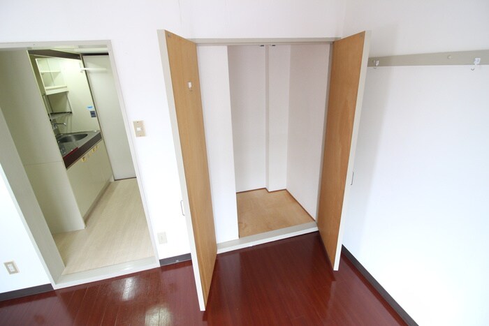 物件内観写真16　(収納)