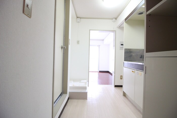 物件内観写真17　(廊下)