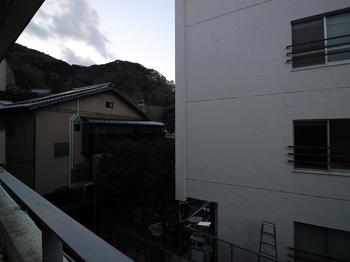 物件内観写真22　(室内からの展望)