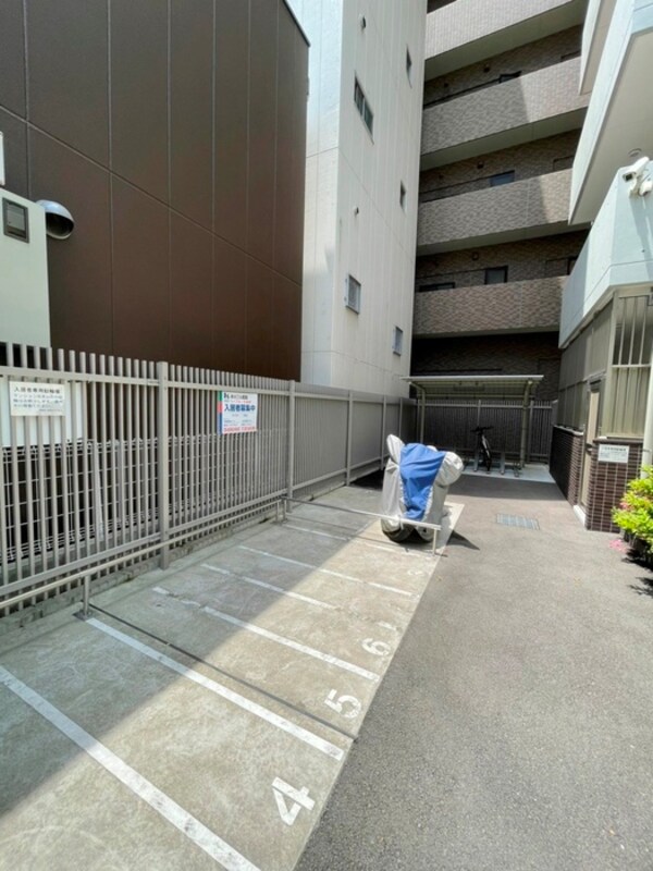 バイク置き場