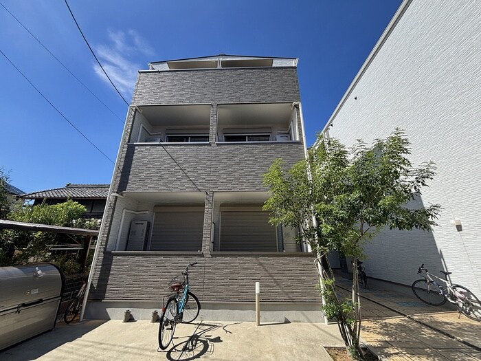 物件外観写真1　(外観写真)