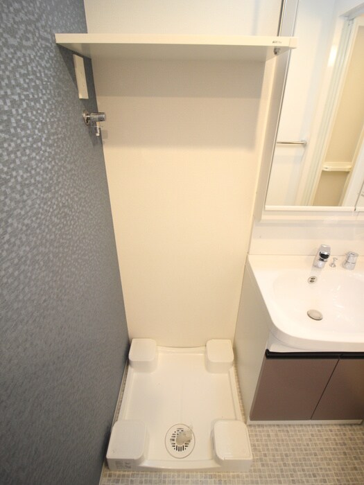 物件内観写真10　(室内からの展望)