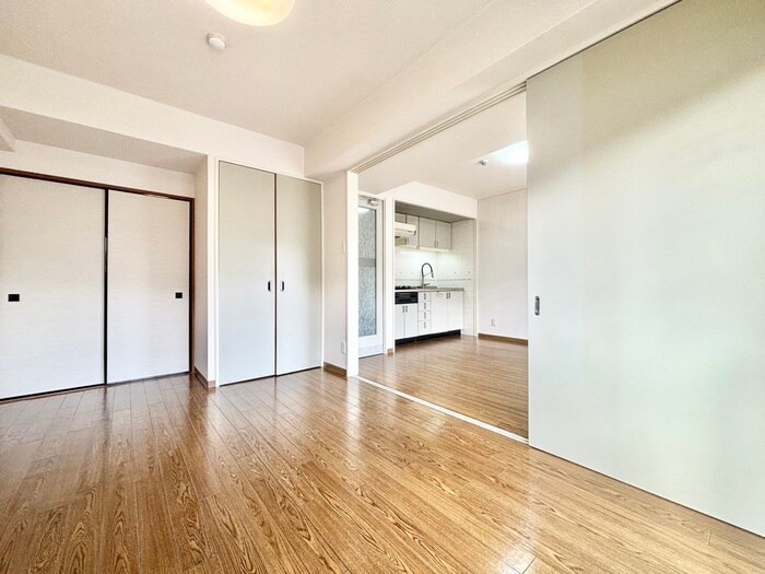 物件内観写真10　(居室)