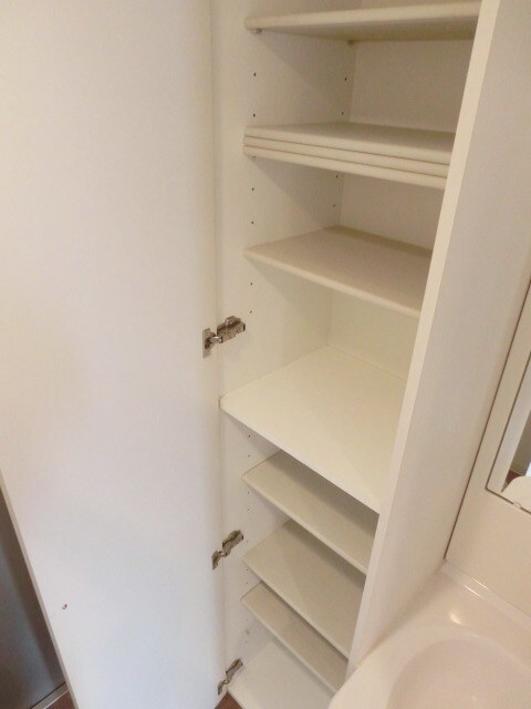 物件内観写真5　(靴箱)