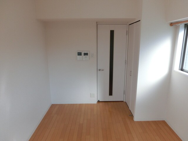 物件内観写真10　(居室)