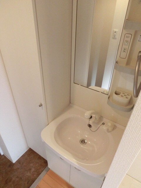 物件内観写真13　(洗面)