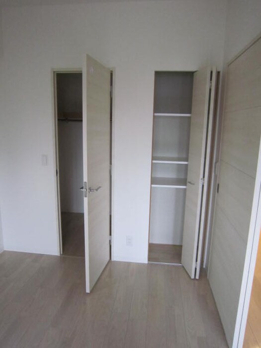 物件内観写真10　(収納)