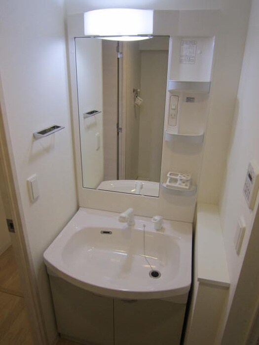 物件内観写真15　(洗面)