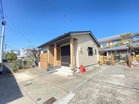 林様貸家外観写真