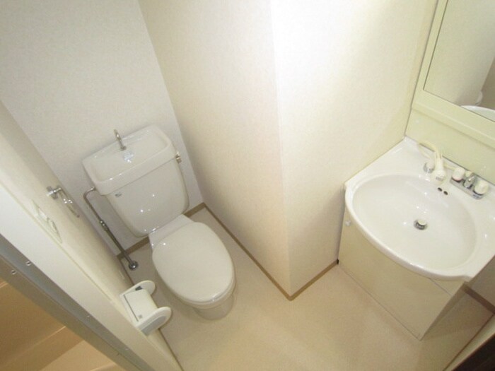 物件内観写真15　(トイレ)