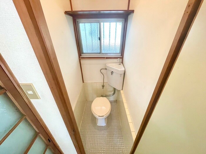 物件内観写真11　(トイレ)