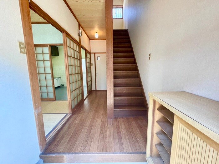 物件内観写真16　(廊下)