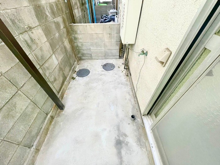 物件内観写真18　(洗濯機置場)