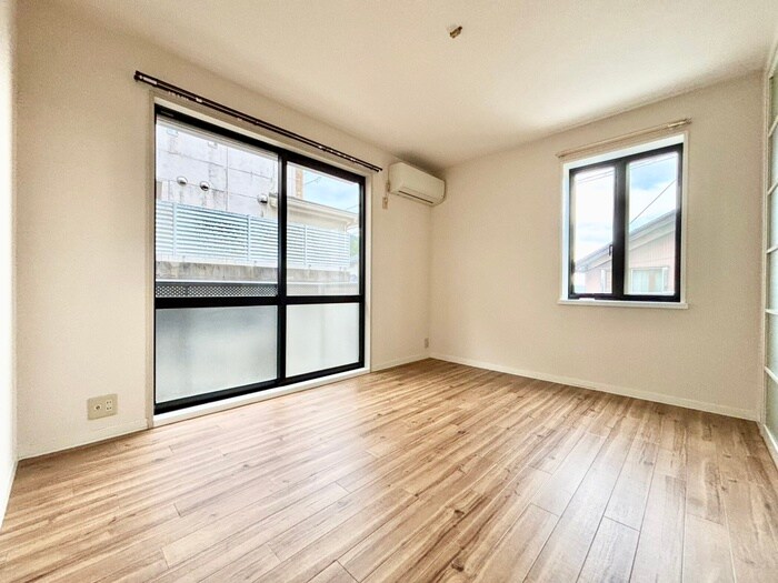 物件内観写真5　(居室)