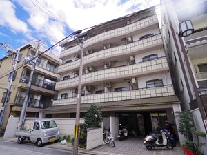 アンピ－ル伏見桃山外観写真