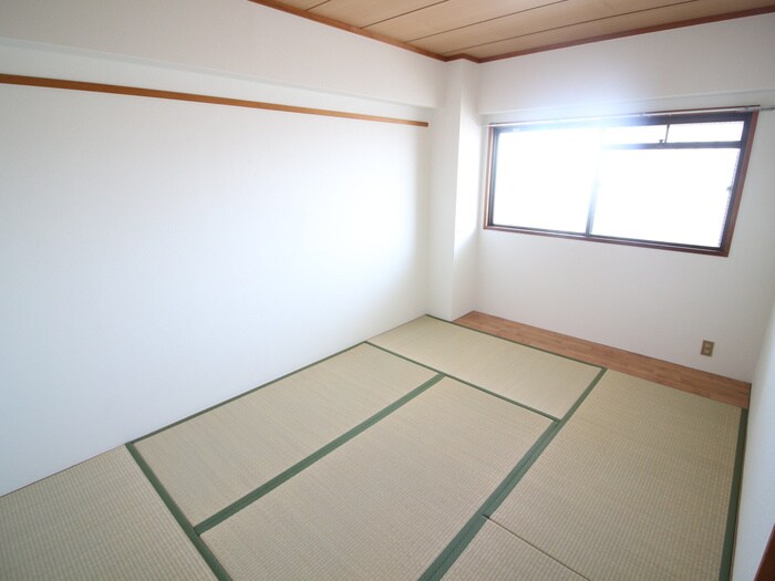 物件内観写真11　(居室)