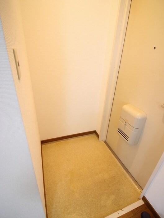 物件内観写真21　(玄関)