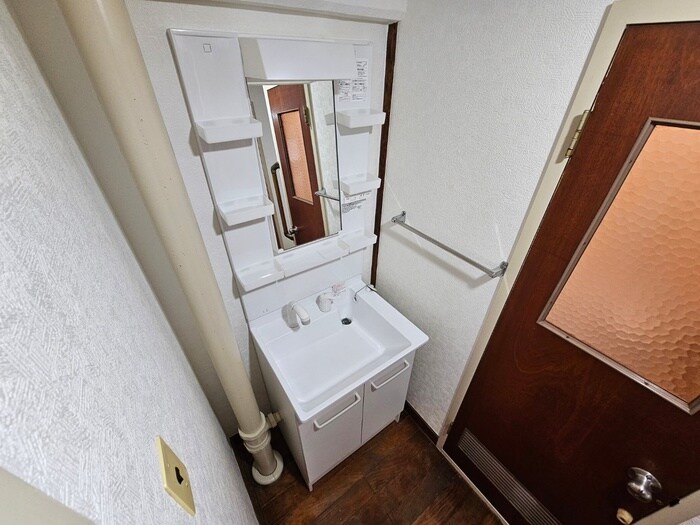 物件内観写真9　(洗面)