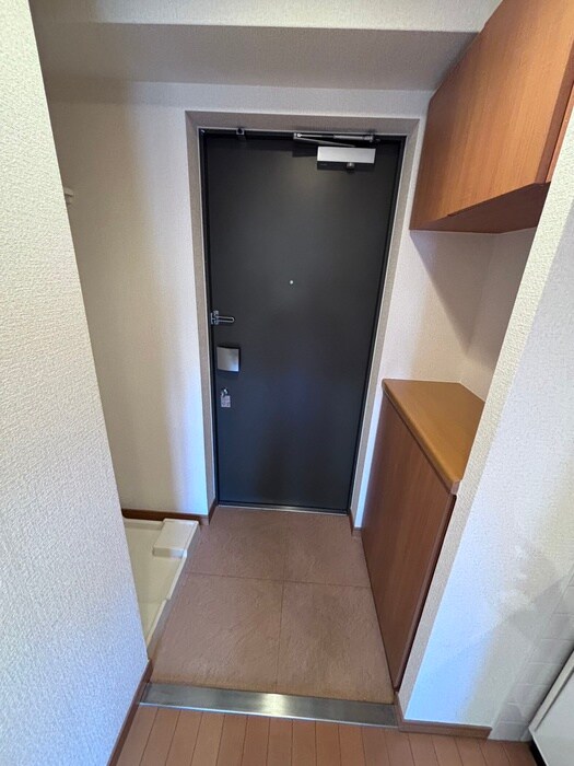物件内観写真15　(玄関)