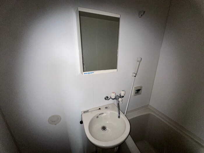 物件内観写真9　(洗面)