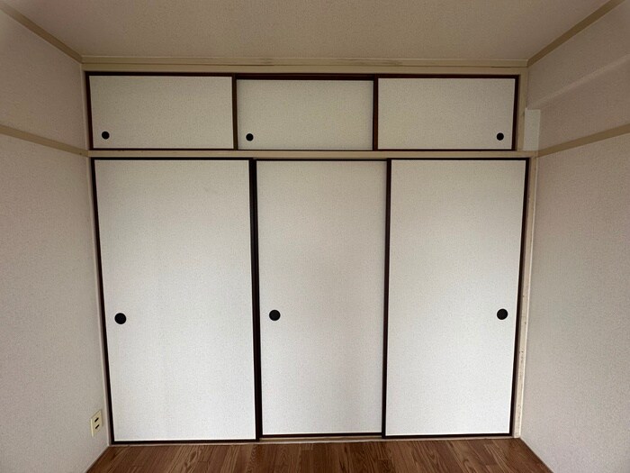 物件内観写真16　(収納)