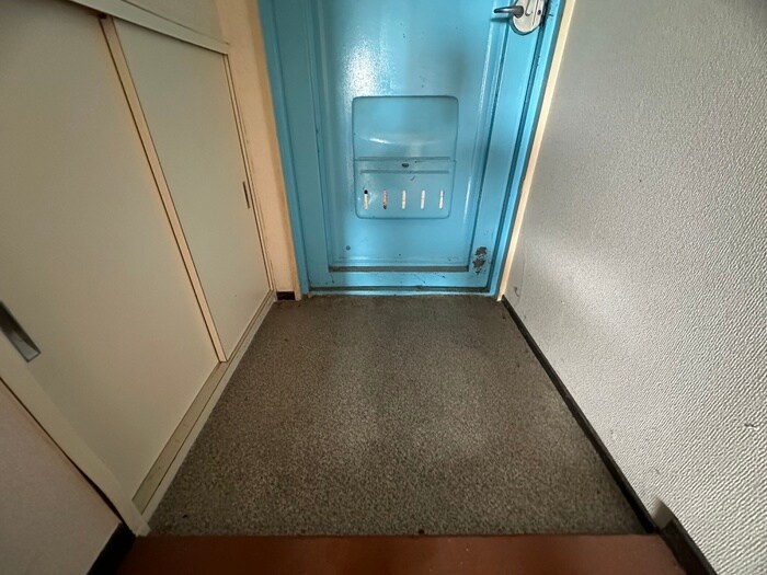 物件内観写真17　(玄関)